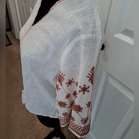 NWT Boho Calligraphie Cream Blouse With Front Tie Size S - Picture 4 of 13